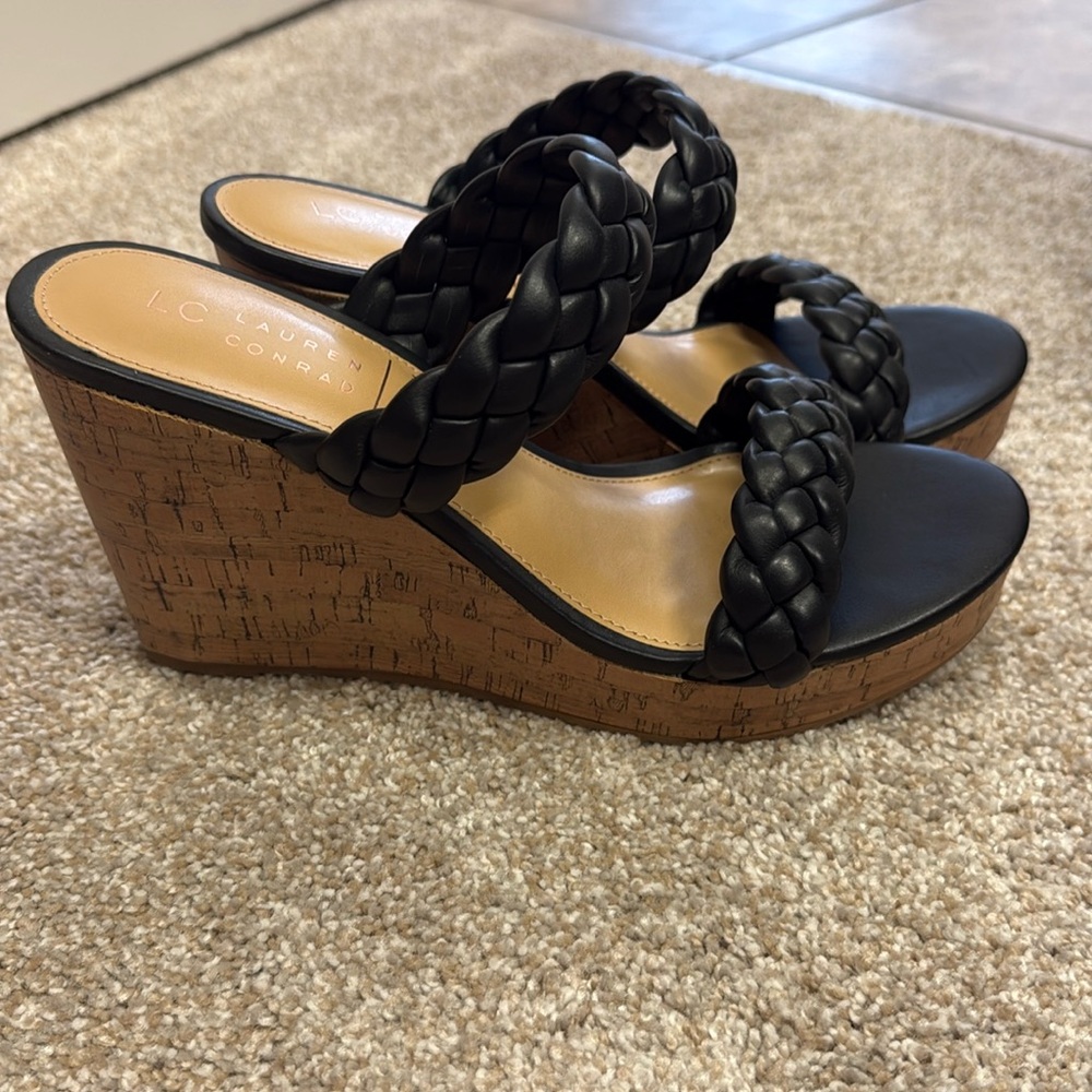 Lauren Conrad Wedge-sz  9.5